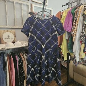 Vince Camuto Navy and Black Patterned Garment